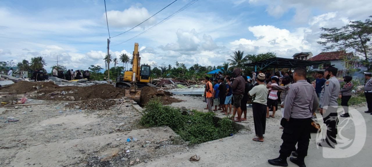 Pimpin Pengamanan Eksekusi Tanah Dan Bangunan Di Luwu Utara Kabag Ops