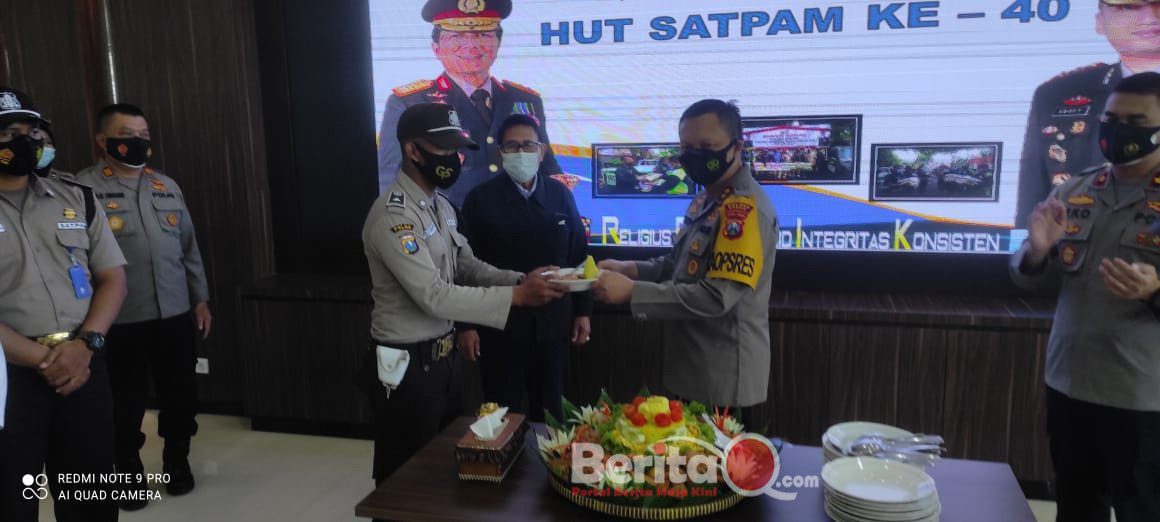 Kapolres Gresik hadiri HUT Satpam Ke-40 dan berikan ucapan selamat