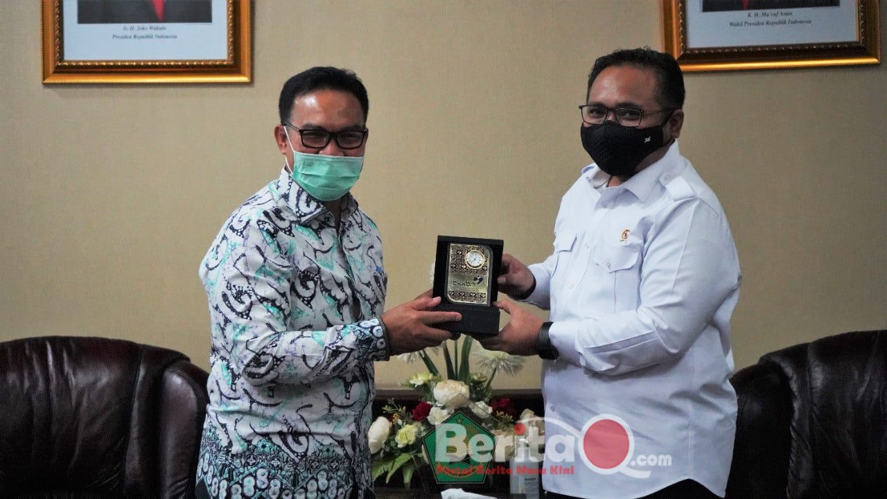 Kepala BKKBN Dr.(HC) dr. Hasto Wardoyo, So.OG(K) dan Menteri Agama Yaqut Cholil Qoumas