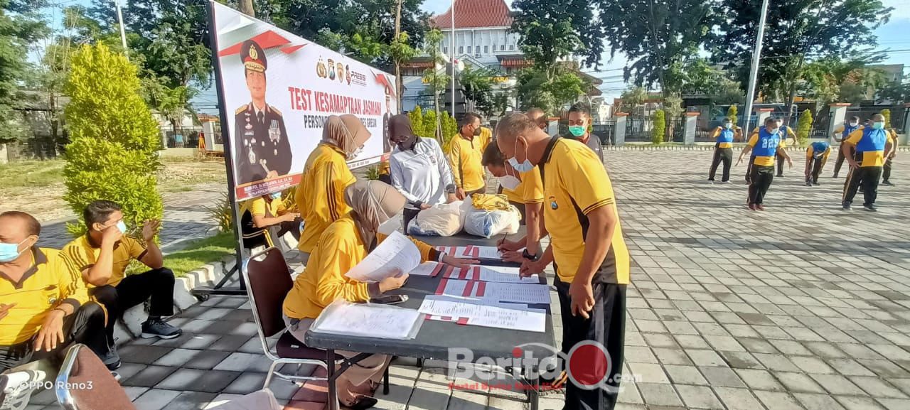 Anggota Polres Gresik lakukan tes kesamaptaan