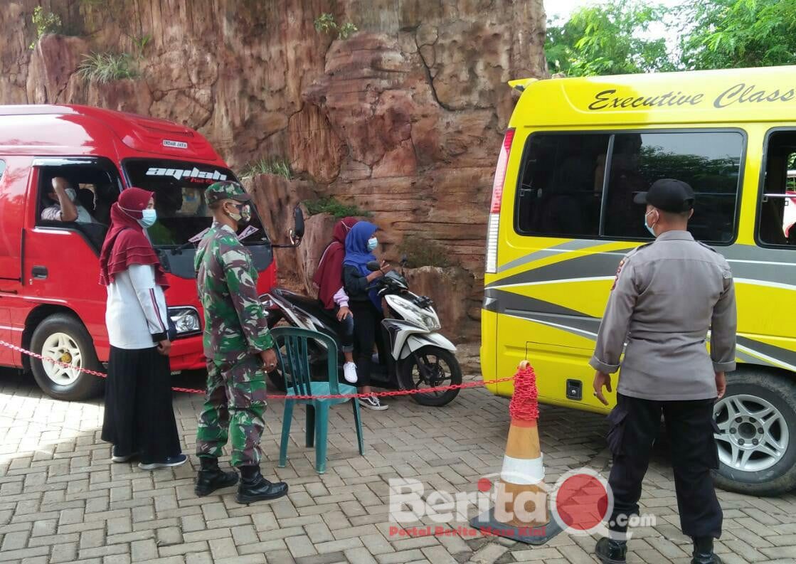 Polsek Ujungpangkah selalu siaga menjaga tempat hiburan supaya tidak menyebar wabah Covid