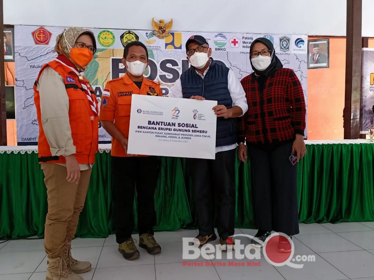 Kaper BI bersama BMPD Provinsi Jatim Cepat Tanggap memberikan Bantuan kepada korban bencana Erupsi Gunung Semeru