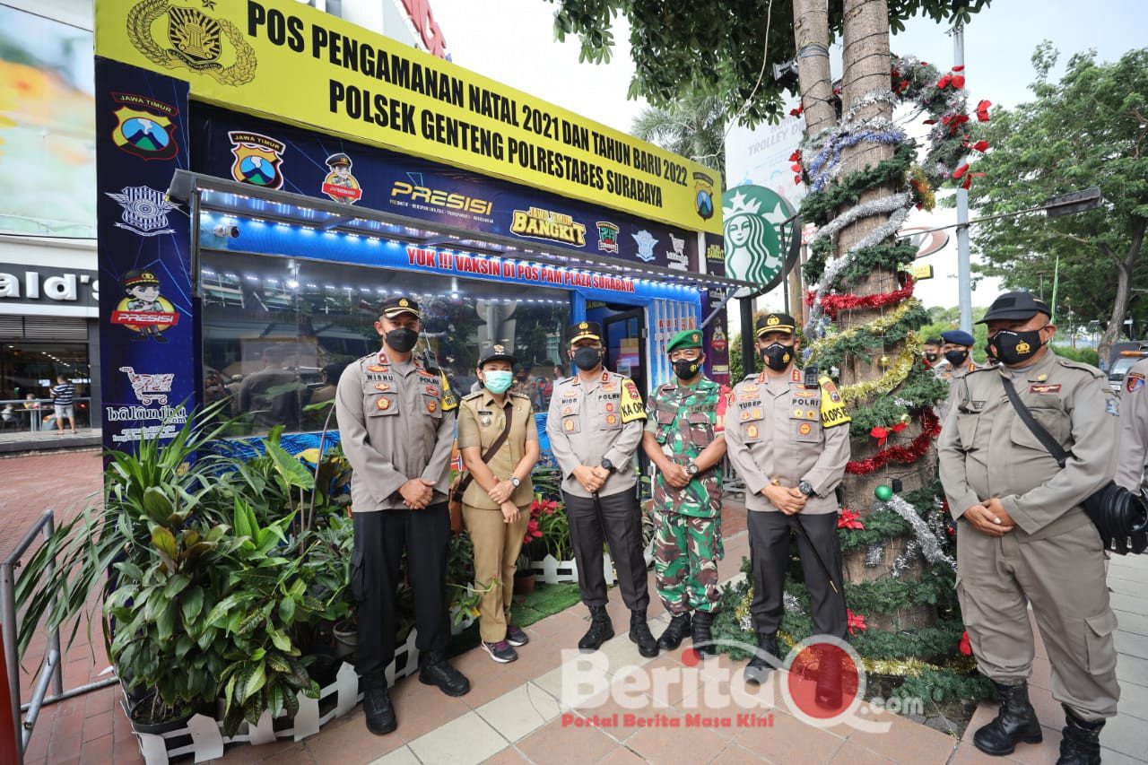 Kapolda Jatim Irjen Pol Dr Nico Afinta saat cek pospam