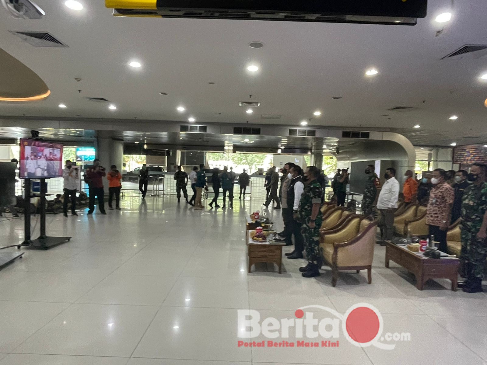 Forkopimda Jatim saat launching aplikasi Monitoring Karantina Presisi di Bandara Juanda Sidoarjo