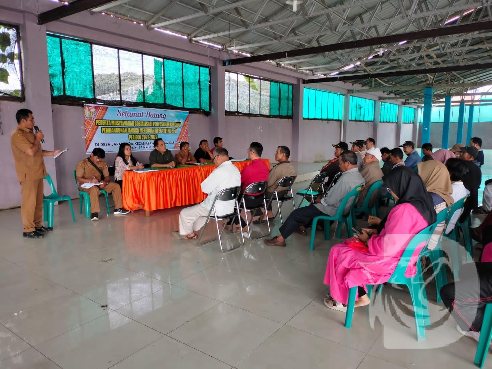 Ket foto : suasana saat rapat.(dok)