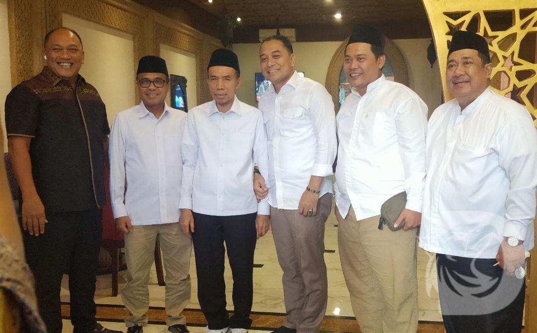 Owner Panglima Group H Muhibbin Billah mendampingi Walikota Surabaya dan semua pejabat NU / M7