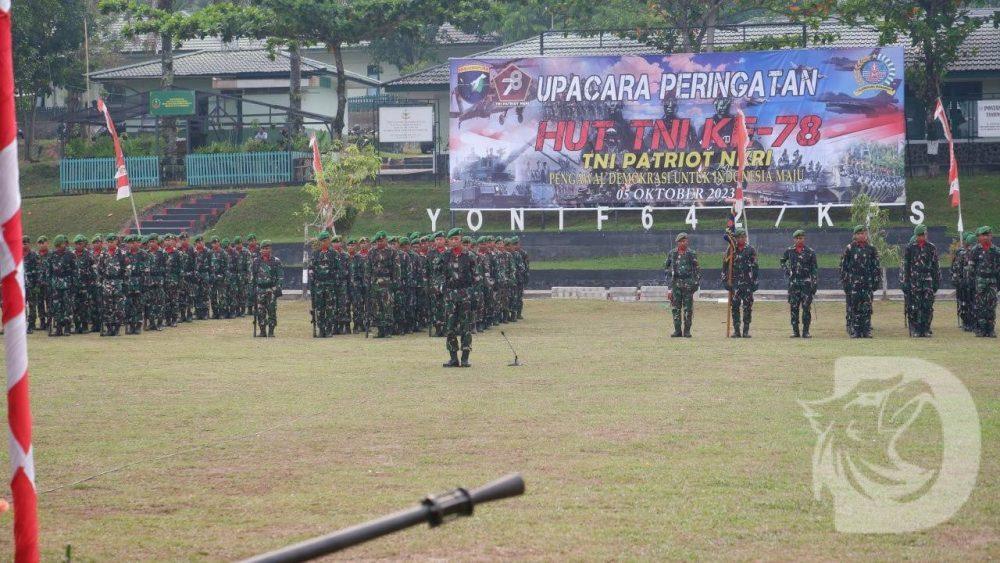 --Korem 121/Abw melaksanakan Upacara Peringatan Hari Ulang Tahun TNI ke-78 Tahun 2023, bertempat di Mayonif 642/Kapuas, Jl. MT. Hariyono, KM 4, Sintang, Kalimantan Barat (Ist-dok)