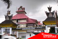 Ket foto : kantor DPRD kabupaten karo (ius)