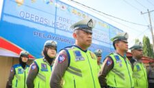 84 Personel Satlantas disiagakan untuk melakukan pengaturan lalu lintas serta pengamanan arus mudik dan aktivitas masyarakat selama perayaan Idul Fitri 1447 Hijriah di wilayah Kabupaten Bone.